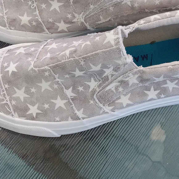 Blowfish Malibu Maddox Shoes, Gray Star, 8M - Picture 2 of 8